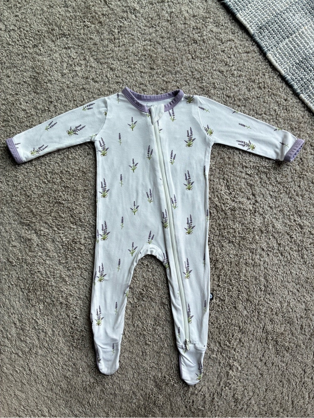Kyte BABY Lavender Sprig Footed One-Piece - White and Purple Bamboo